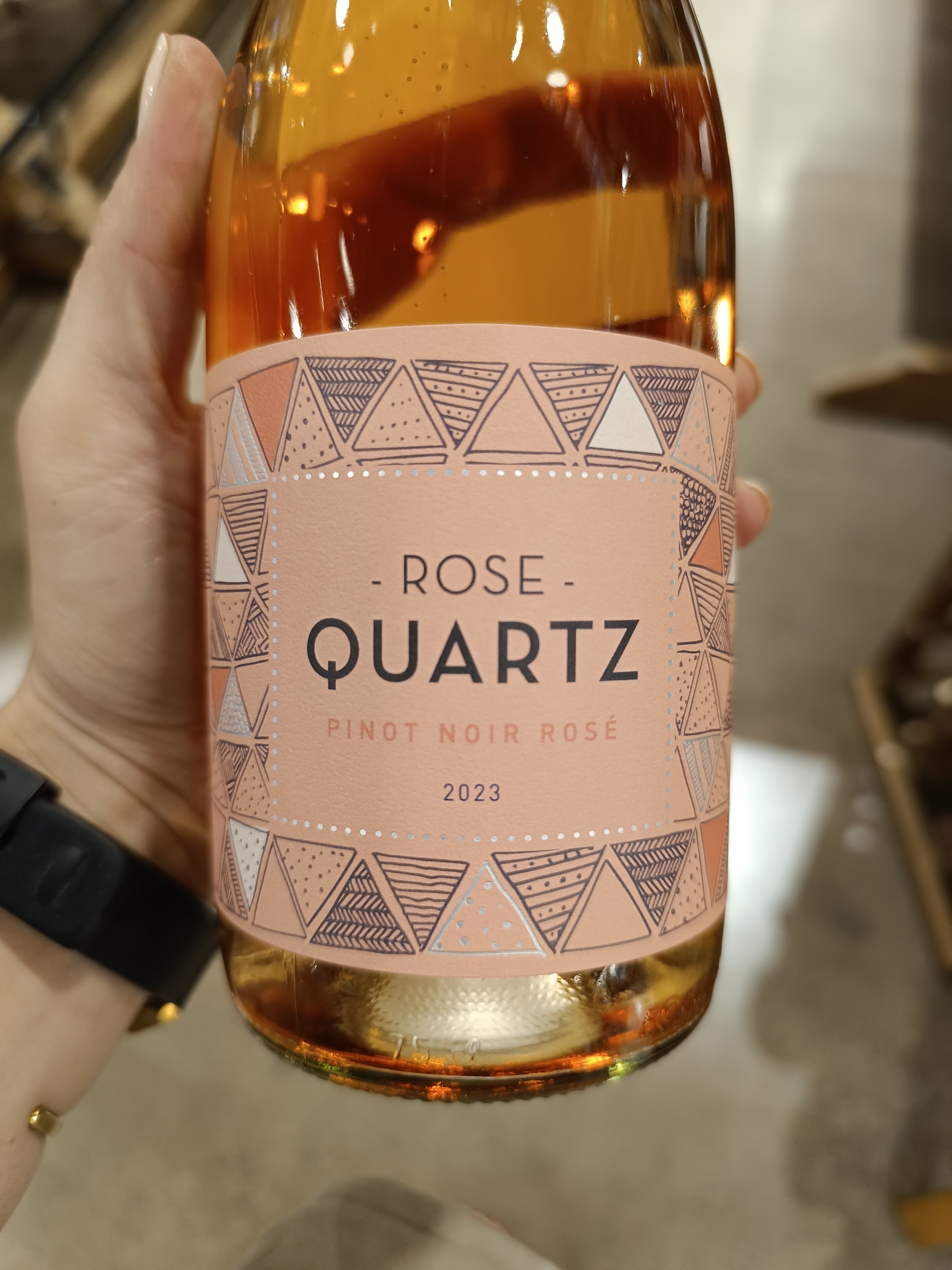 Rose, green quartz, trasiego